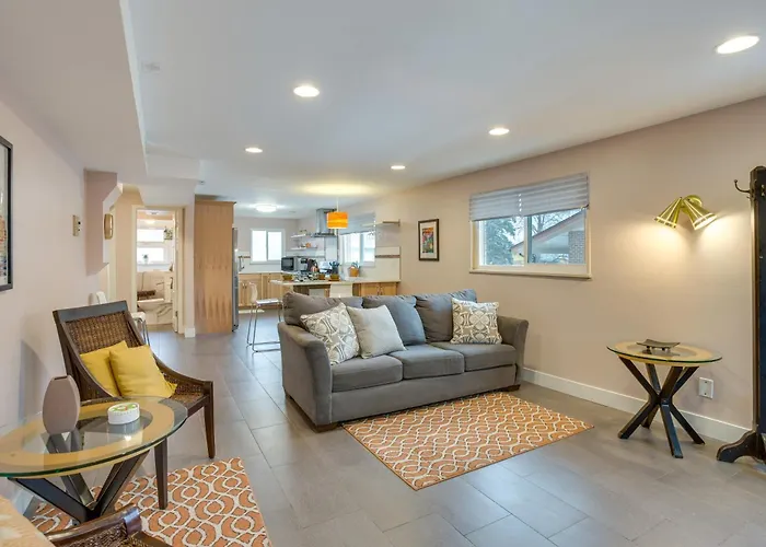 Quiet Denver Apt About 9 Mi To Dtwn Ski, Hike And More!